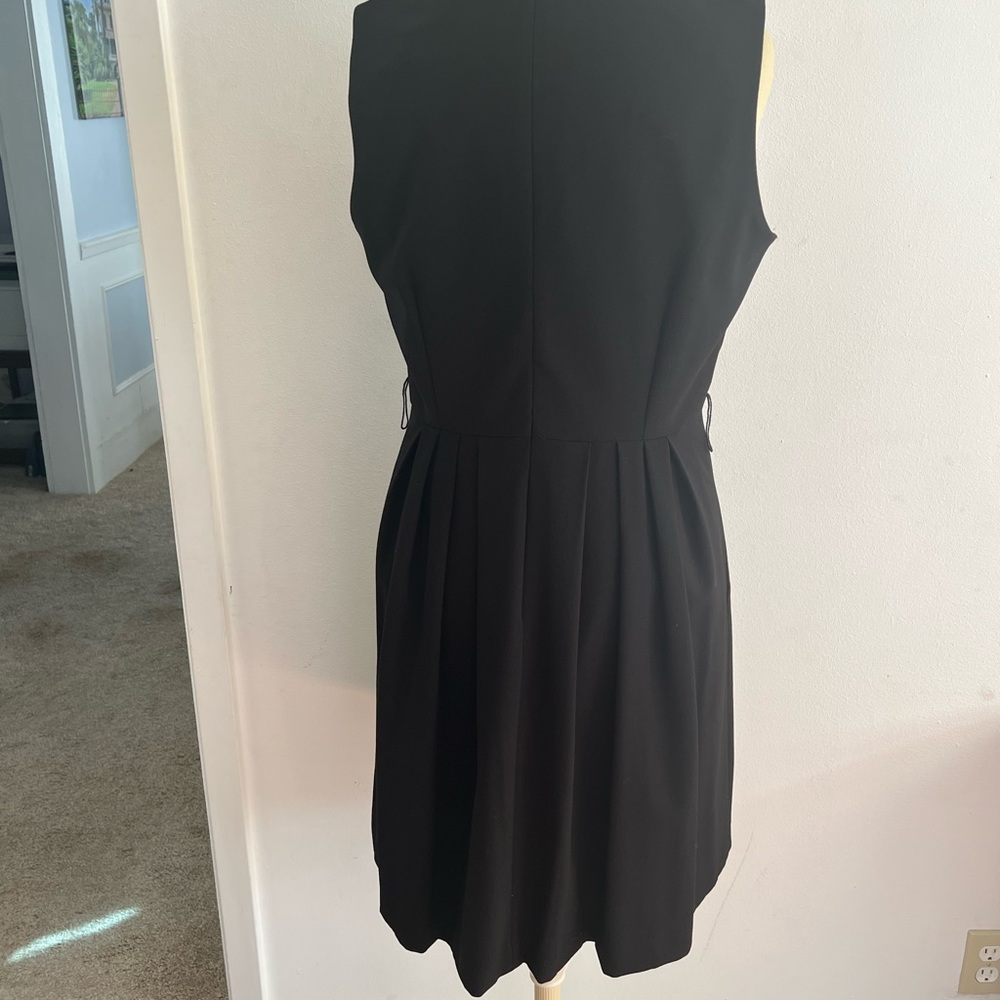 Calvin Klein Black Sleeveless Sheath Dress Scoop Neck Cocktail